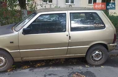 Хетчбек Fiat Uno 1987 в Чернівцях