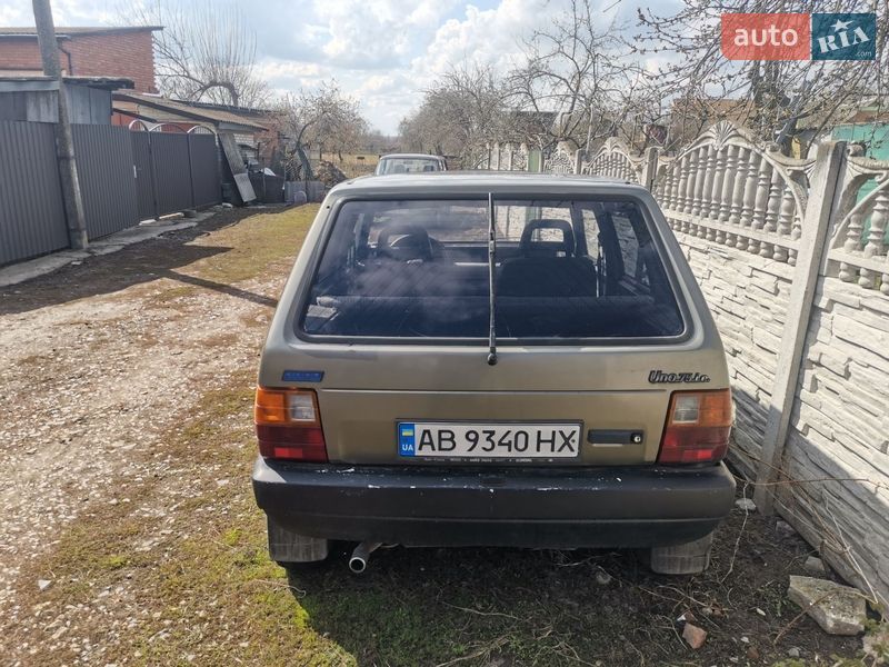 Хэтчбек Fiat Uno 1988 в Виннице