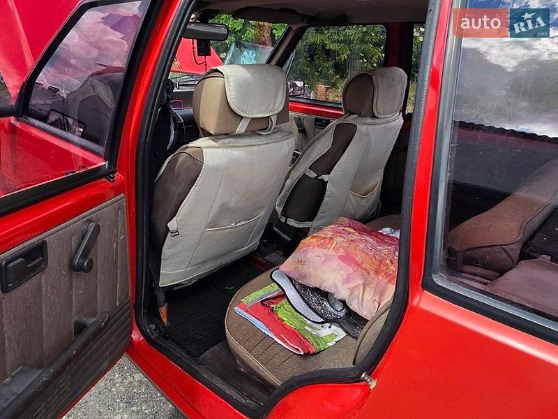 Хетчбек Fiat Uno 1989 в Апостоловому