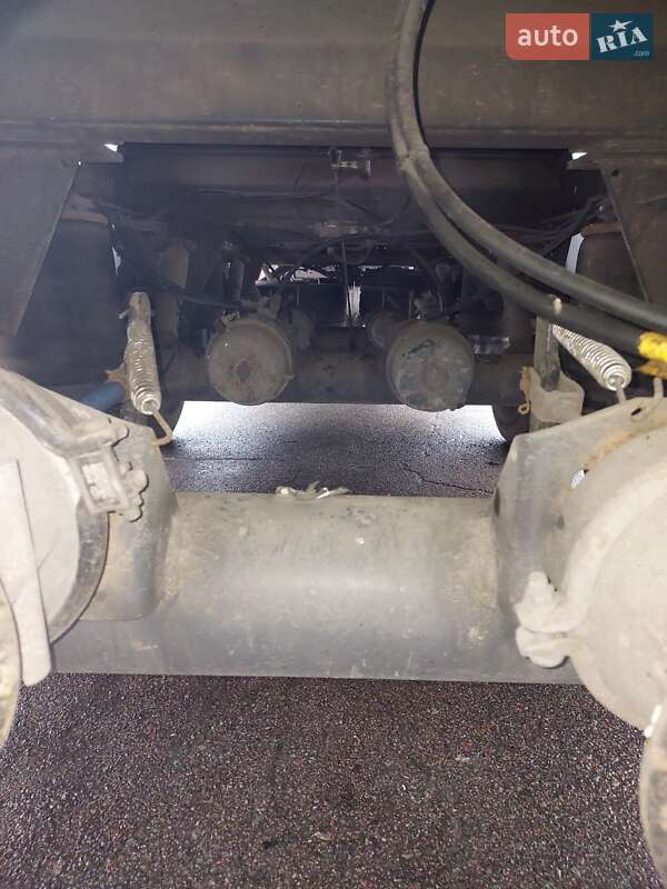 Зерновоз - полуприцеп Fliegl DHKS 2006 в Киеве