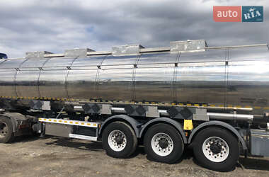 Цистерна полуприцеп Fluid CSP 2004 в 