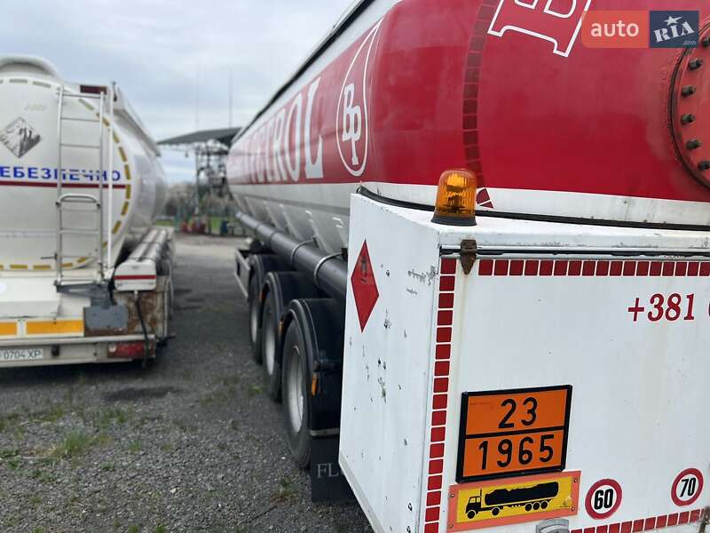 Цистерна полуприцеп Fluid CSP 2010 в Ужгороде фото 4 Цистерна полуприцеп Fluid CSP 2010 в Ужгороде