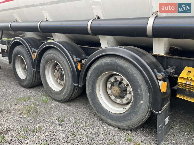Цистерна полуприцеп Fluid CSP 2010 в Ужгороде фото 7 Цистерна полуприцеп Fluid CSP 2010 в Ужгороде
