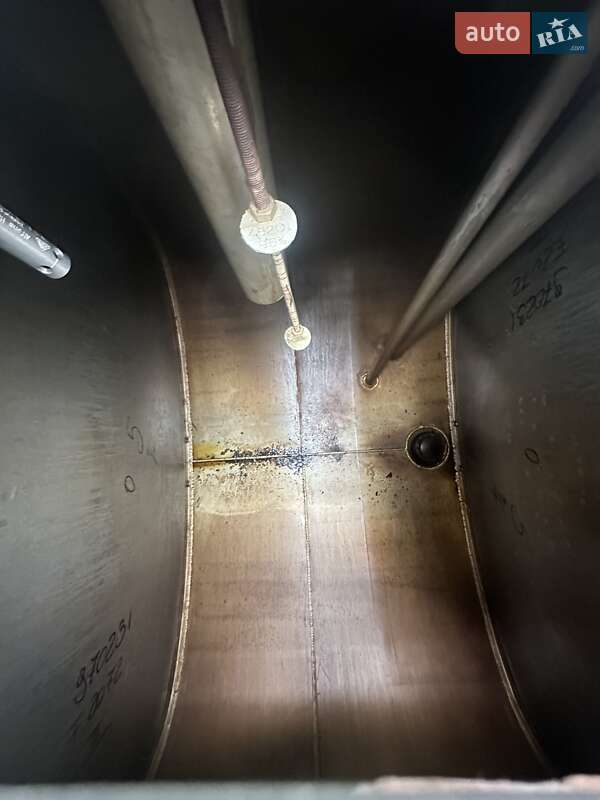 Цистерна полуприцеп Fluid CSP 1997 в Хусте