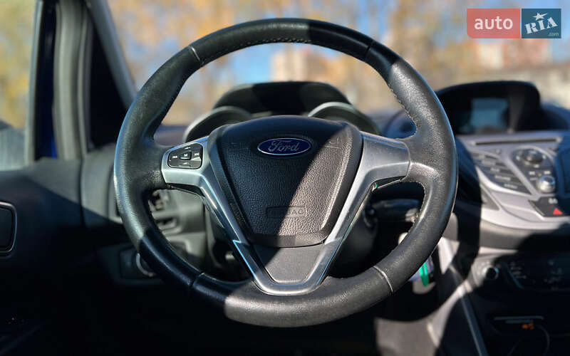 Микровэн Ford B-Max 2014 в Львове фото 8 Микровэн Ford B-Max 2014 в Львове