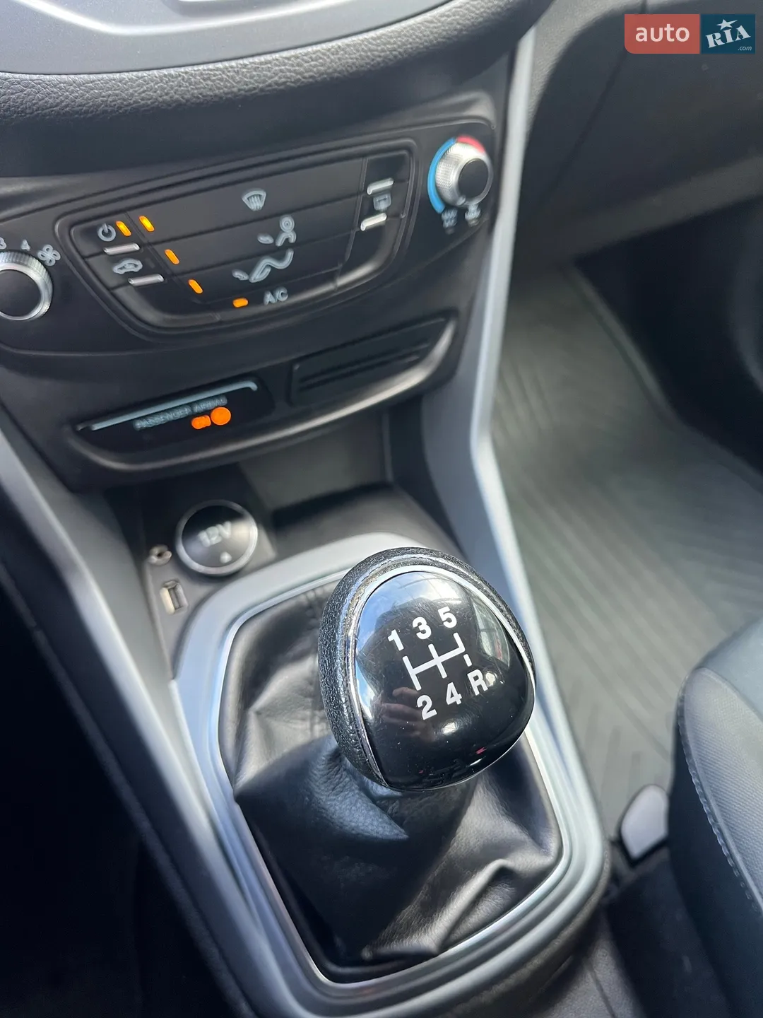 2013 Ford B-MAX - мініатюра 25