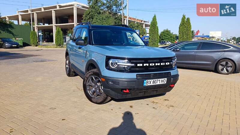 Позашляховик / Кросовер Ford Bronco Sport 2020 в 