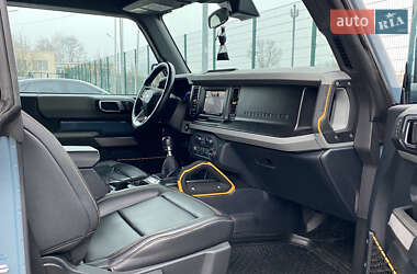 Позашляховик / Кросовер Ford Bronco 2022 в 