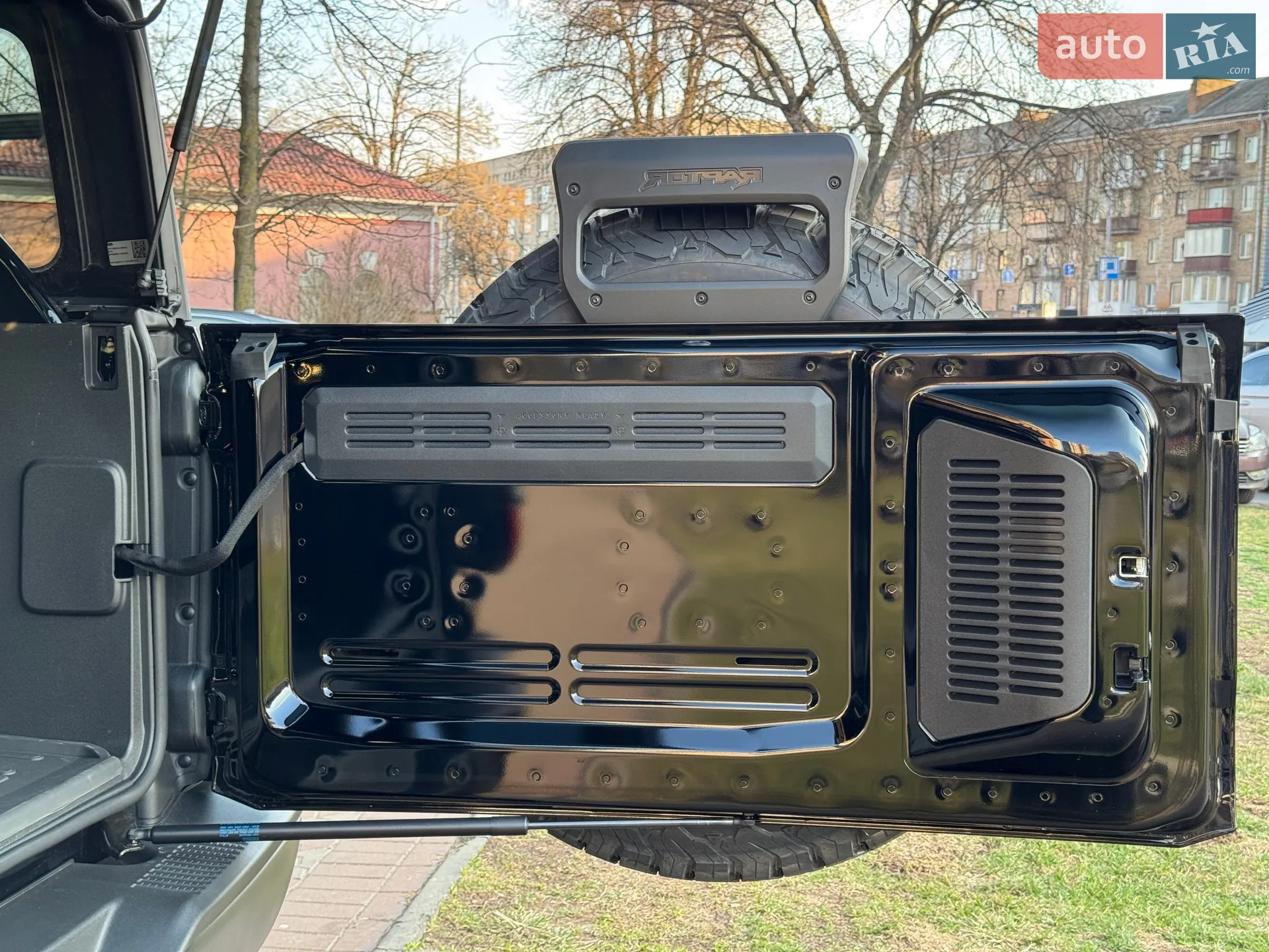 2025 Ford Bronco - мініатюра 12
