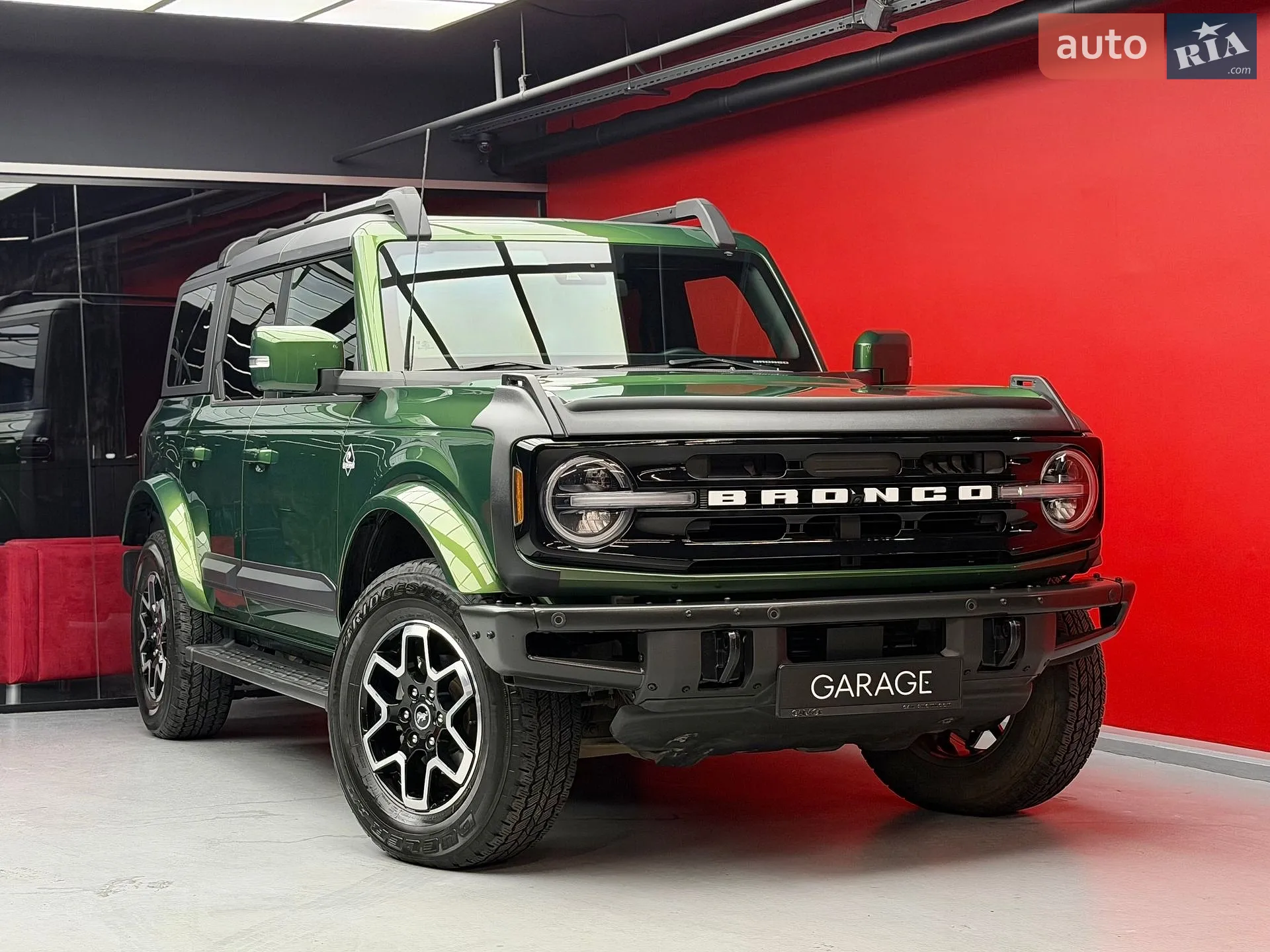 2022 Ford Bronco - фото 1