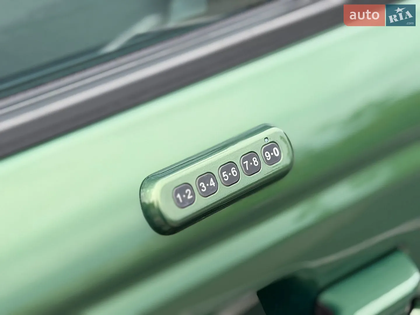 2022 Ford Bronco - мініатюра 11