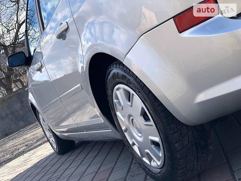 Універсал Ford C-Max 2009 в Коломиї