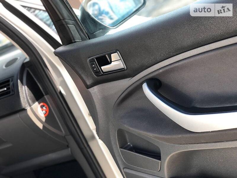 Універсал Ford C-Max 2009 в Коломиї