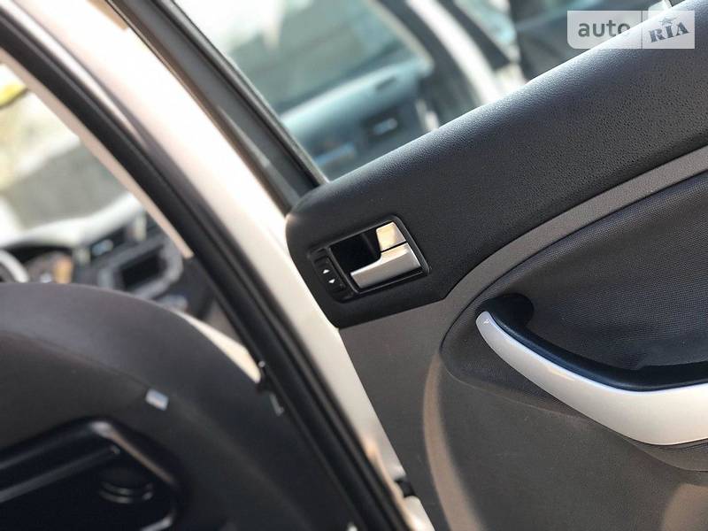 Універсал Ford C-Max 2009 в Коломиї