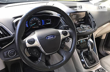 Хетчбек Ford C-Max 2012 в 