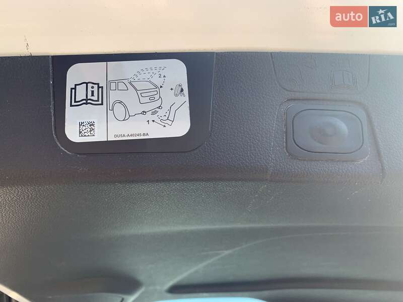 Хетчбек Ford C-Max 2013 в Вінниці