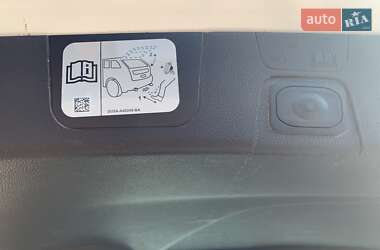 Хэтчбек Ford C-Max 2013 в 