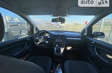 Хэтчбек Ford C-Max 2010 в 