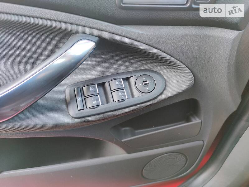 Універсал Ford C-Max 2009 в Житомирі