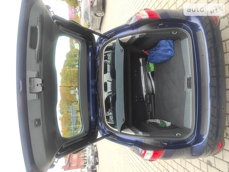 Мінівен Ford C-Max 2012 в Львові фото 27 Мінівен Ford C-Max 2012 в Львові