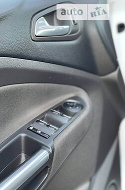 Минивэн Ford C-Max 2016 в 