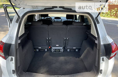 Минивэн Ford C-Max 2016 в 