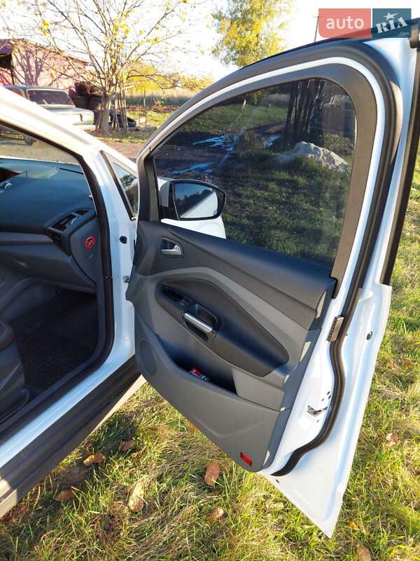 Микровэн Ford C-Max 2014 в Новгород-Северском фото 7 Микровэн Ford C-Max 2014 в Новгород-Северском