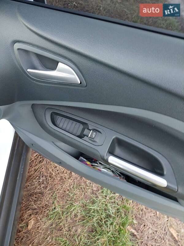 Микровэн Ford C-Max 2014 в Новгород-Северском фото 41 Микровэн Ford C-Max 2014 в Новгород-Северском