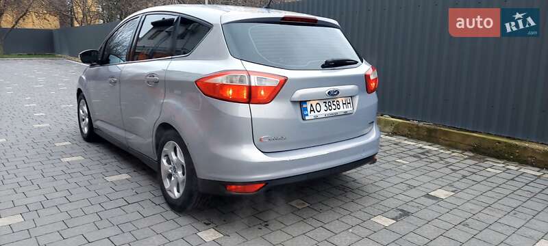 Мікровен Ford C-Max 2013 в Ужгороді