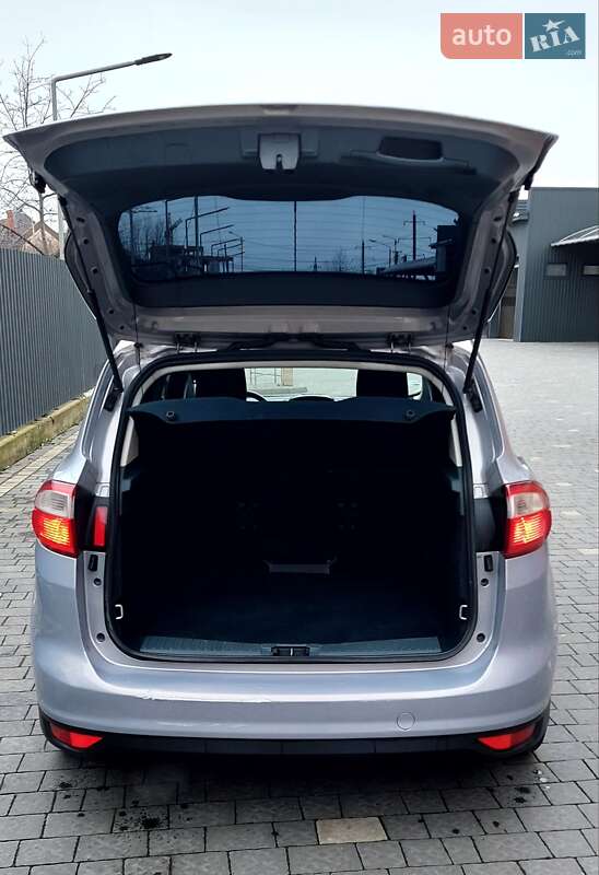Мікровен Ford C-Max 2013 в Ужгороді