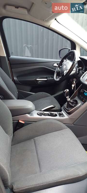 Мікровен Ford C-Max 2013 в Ужгороді