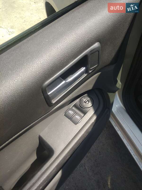 Минивэн Ford C-Max 2006 в Ровно фото 6 Минивэн Ford C-Max 2006 в Ровно