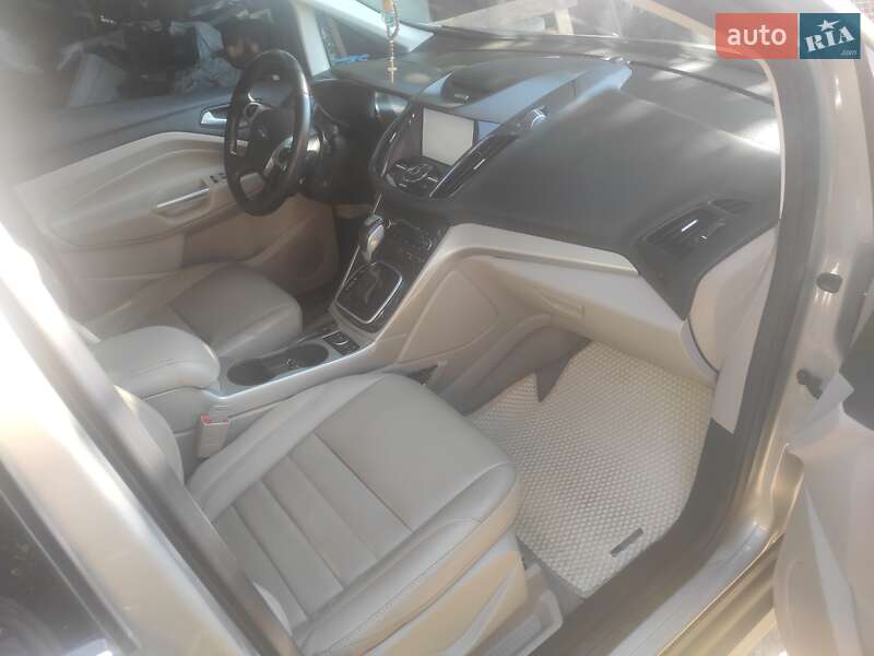 Мінівен Ford C-Max 2014 в Черкасах
