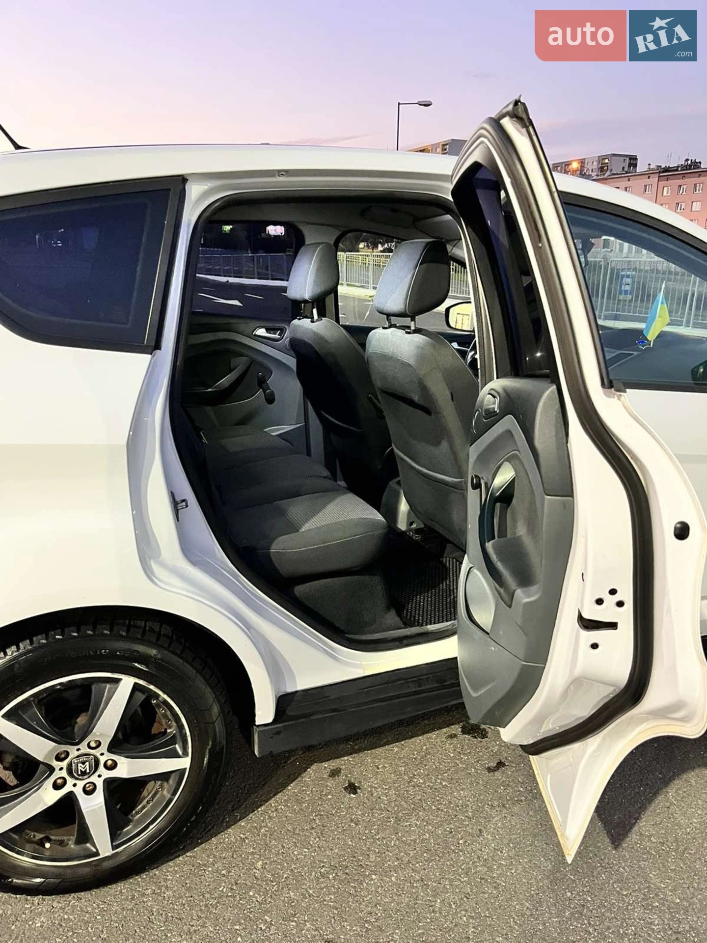 2010 Ford C-MAX - мініатюра 31