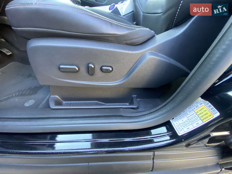 Минивэн Ford C-Max 2016 в Харькове