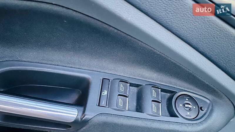 Минивэн Ford C-Max 2012 в Александрие