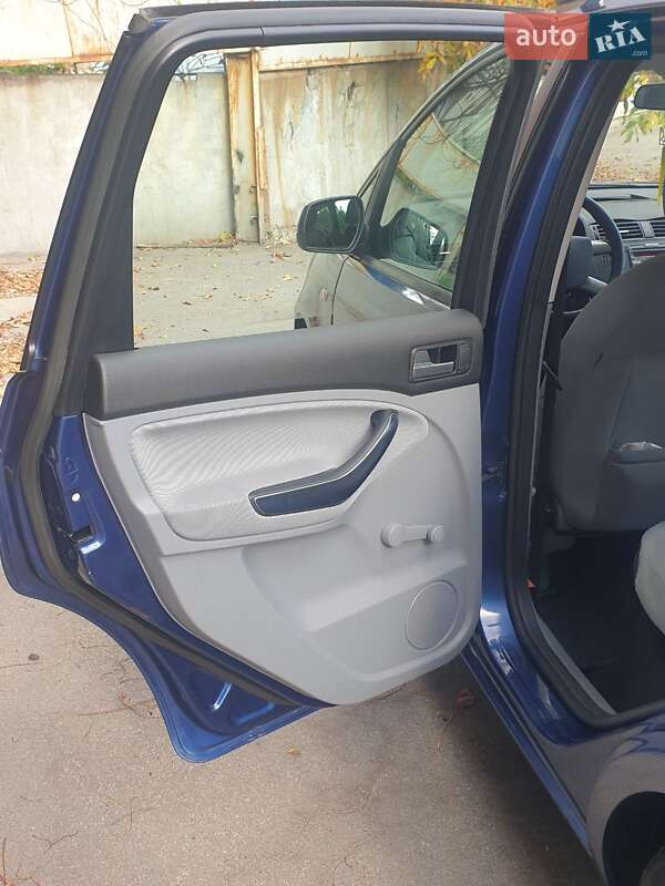 Мінівен Ford C-Max 2010 в Запоріжжі
