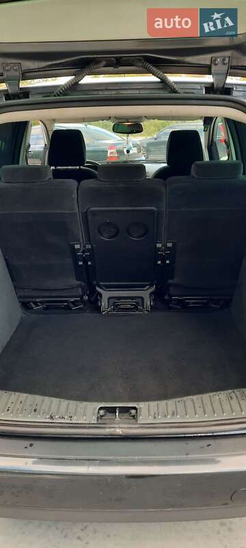 Минивэн Ford C-Max 2005 в Дрогобыче