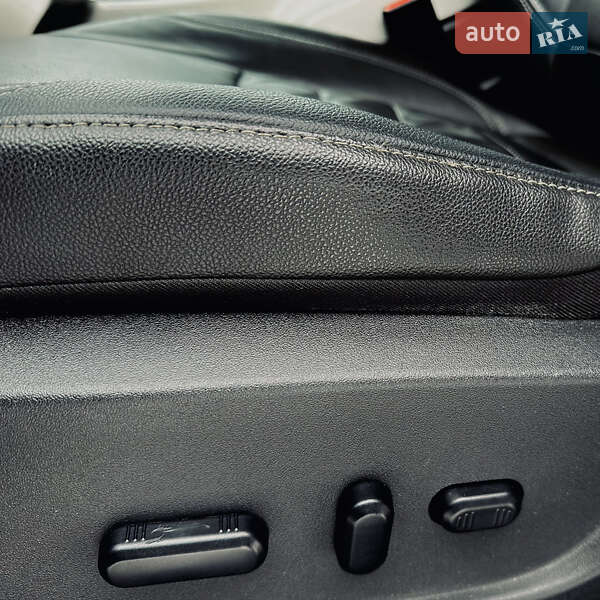Мінівен Ford C-Max 2013 в Калуші