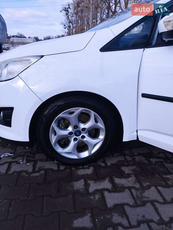 Минивэн Ford C-Max 2012 в Львове