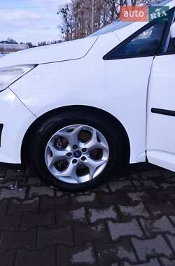 Мінівен Ford C-Max 2012 в 