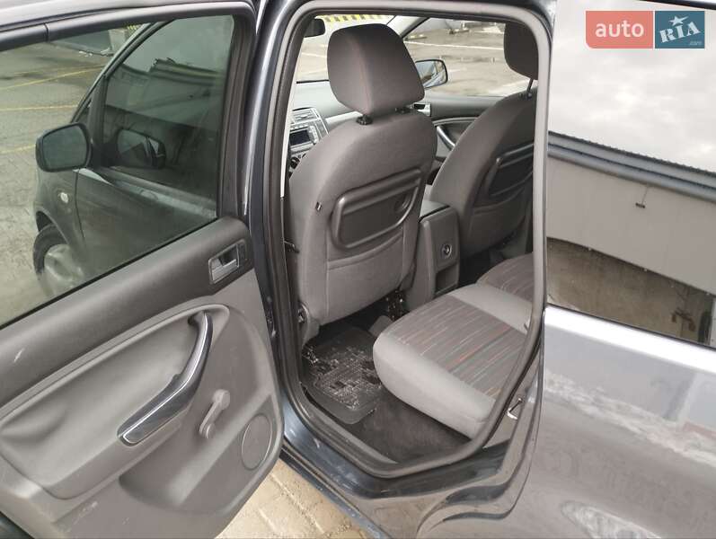 Минивэн Ford C-Max 2009 в Ровно