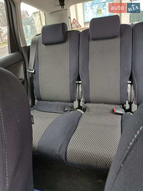 Минивэн Ford C-Max 2006 в Золочеве