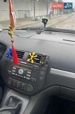 Мінівен Ford C-Max 2005 в 