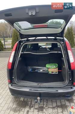 Минивэн Ford C-Max 2005 в Вараше