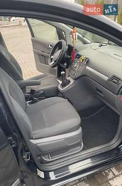 Минивэн Ford C-Max 2005 в Вараше