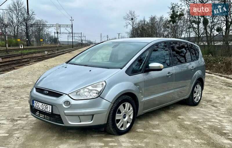 Минивэн Ford C-Max 2009 в Киеве