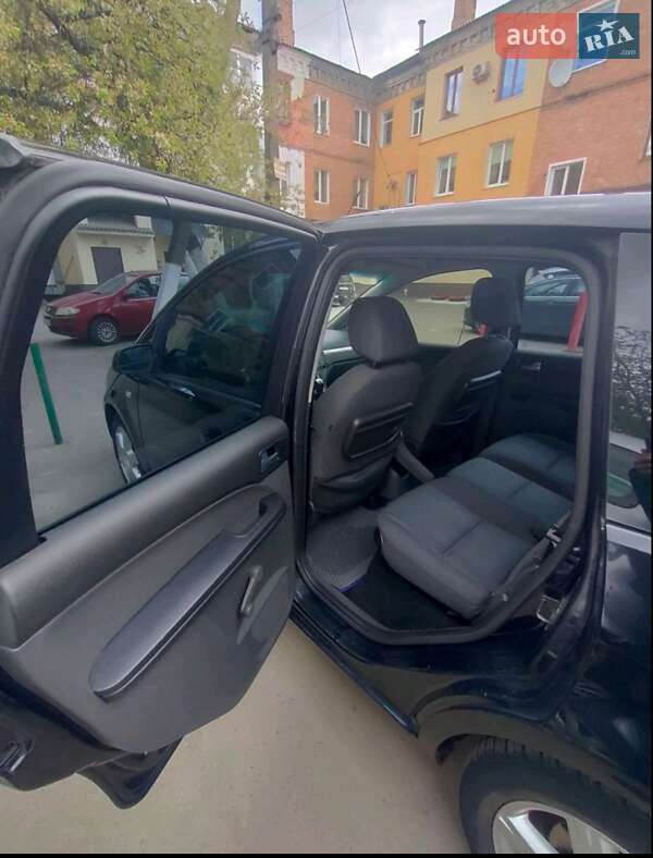 Мінівен Ford C-Max 2005 в Нововолинську