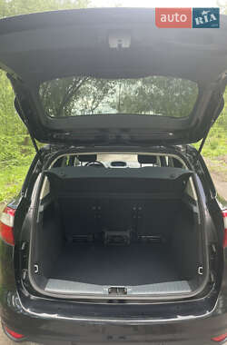 Минивэн Ford C-Max 2013 в 