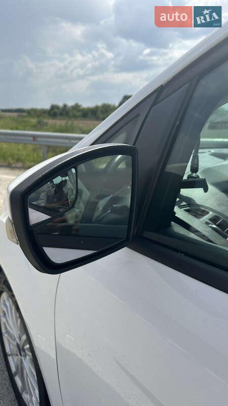 Минивэн Ford C-Max 2016 в Львове